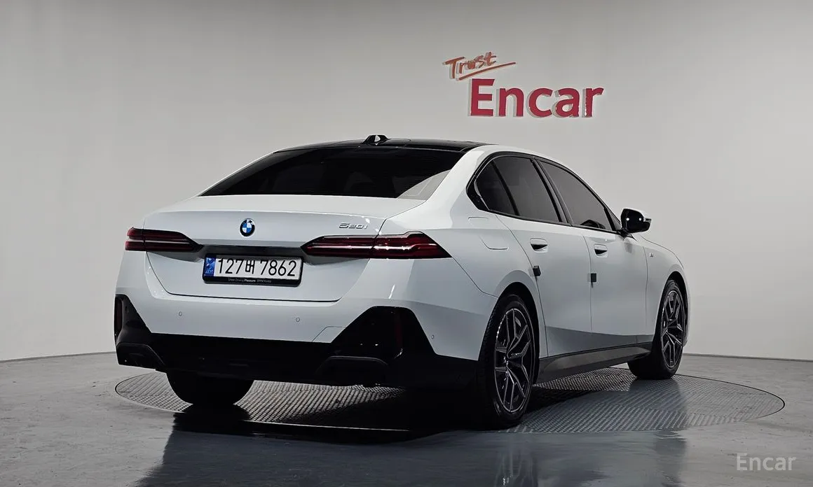 Фото 2 - BMW 5 Series