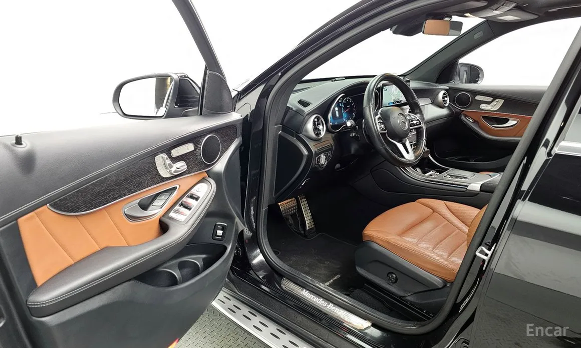 Mercedes-Benz GLC-Class 2016 GLC300 4MATIC