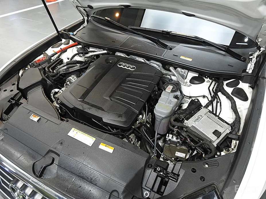 Фото 6 - Audi A6