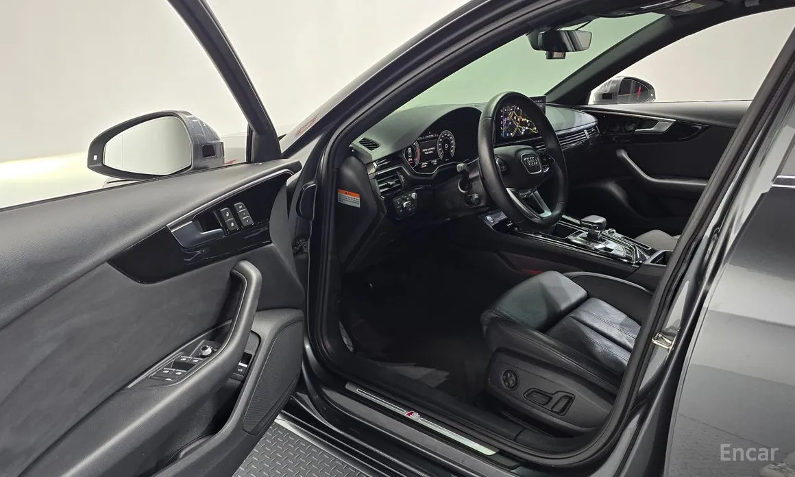 Фото 10 - Audi A4