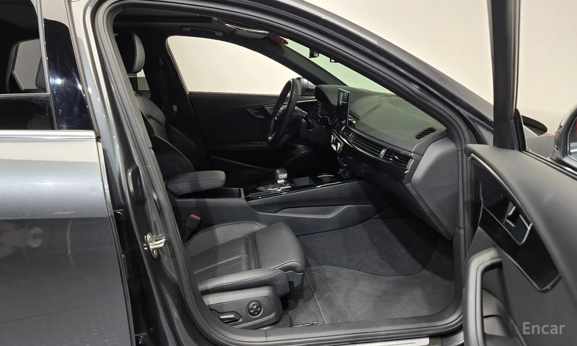 Фото 11 - Audi A4