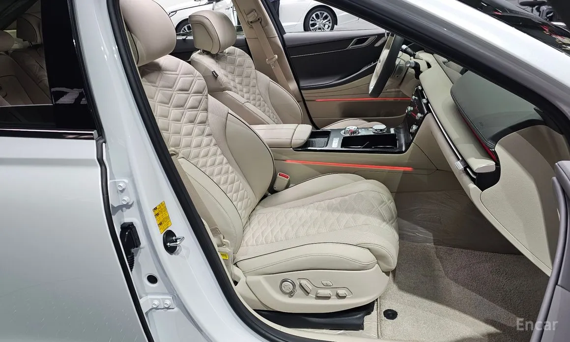 Фото 10 - Genesis G80