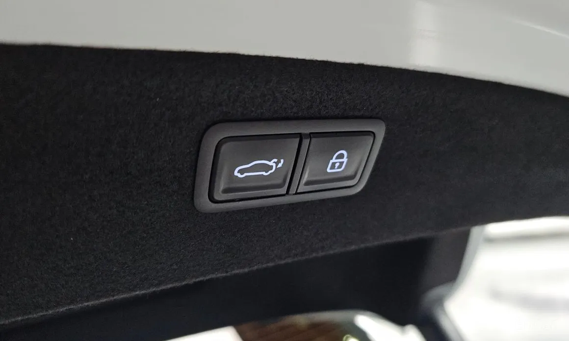 Фото 19 - Genesis G80