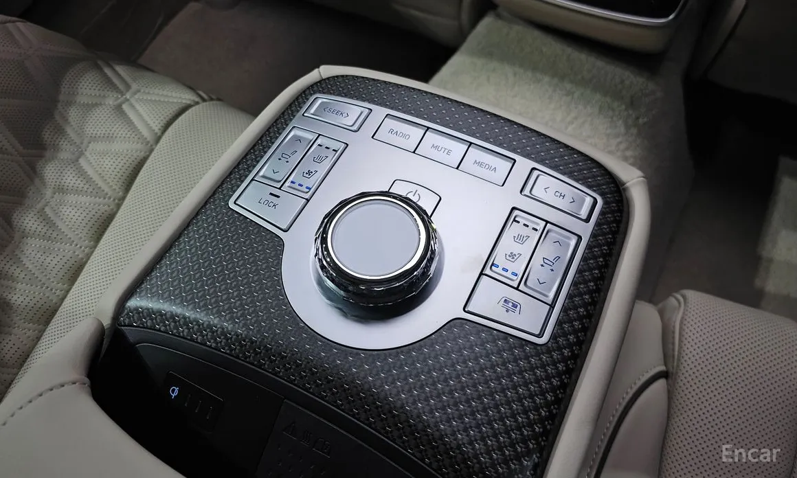 Фото 20 - Genesis G80