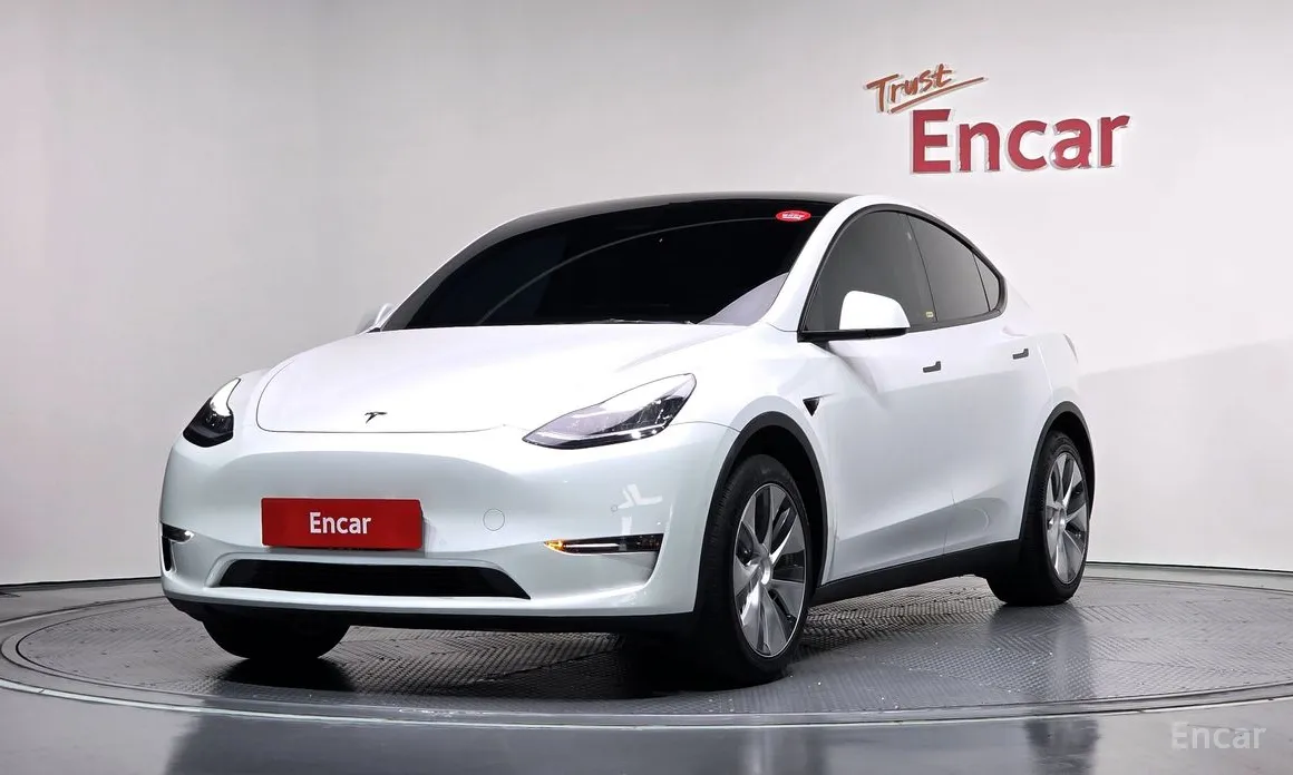 Фото 1 - Tesla Model Y