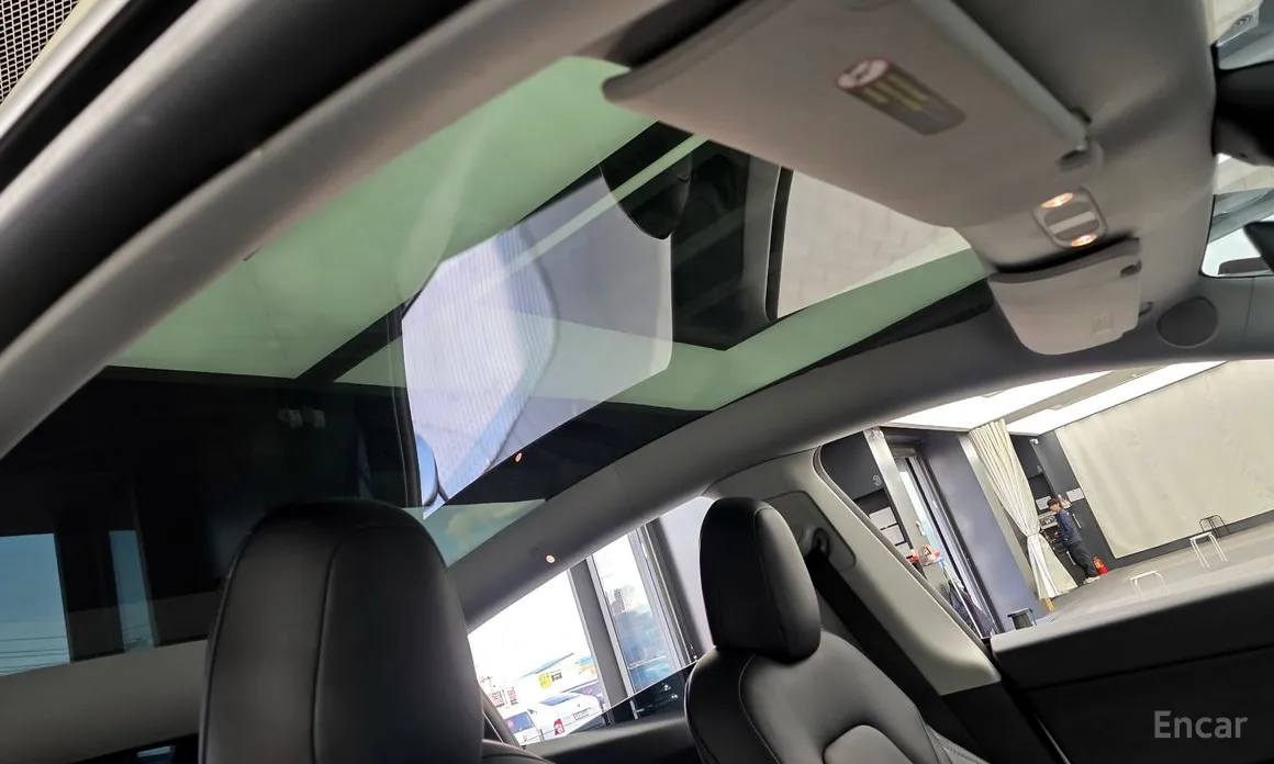 Фото 17 - Tesla Model Y