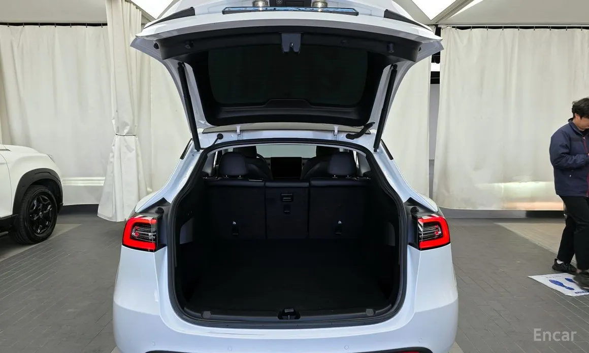 Фото 20 - Tesla Model Y