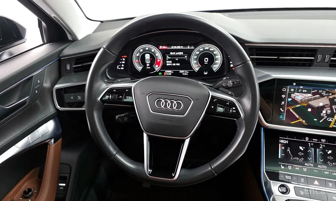 Фото 13 - Audi A6