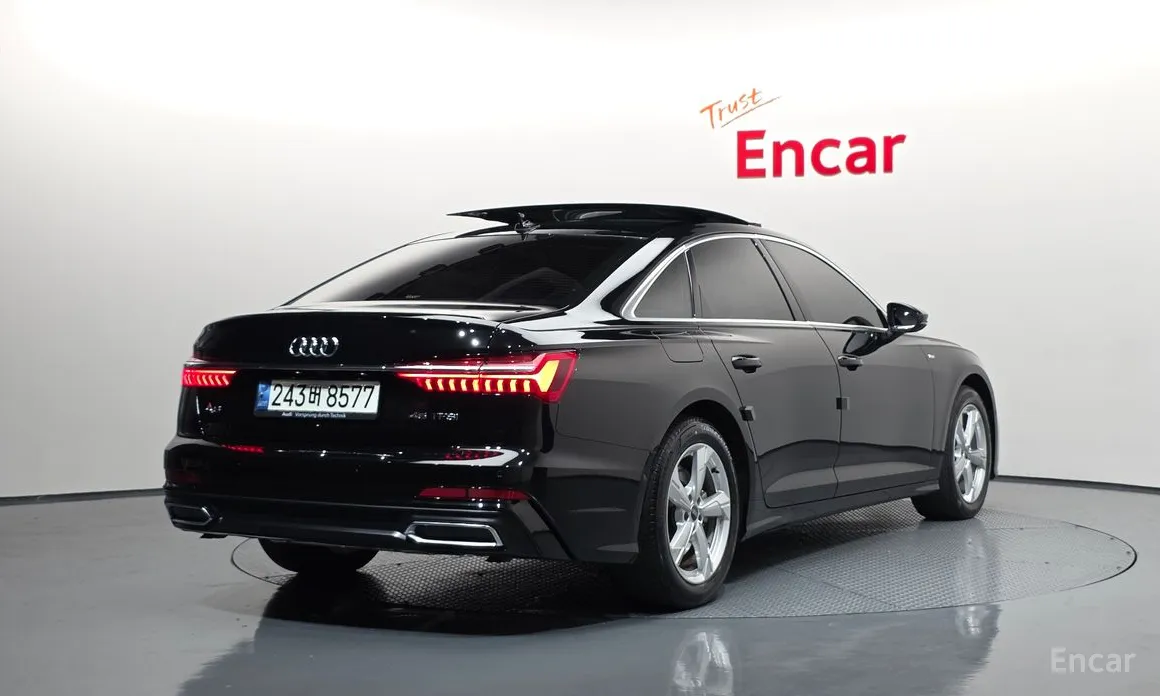 Фото 2 - Audi A6