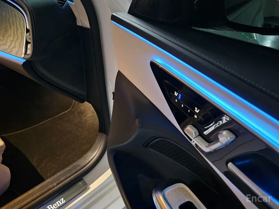 Фото 13 - Mercedes-Benz E-Class