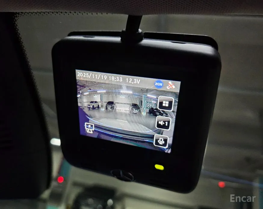 Фото 14 - Mercedes-Benz E-Class