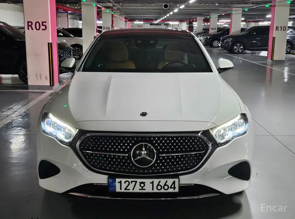 Фото 3 - Mercedes-Benz E-Class