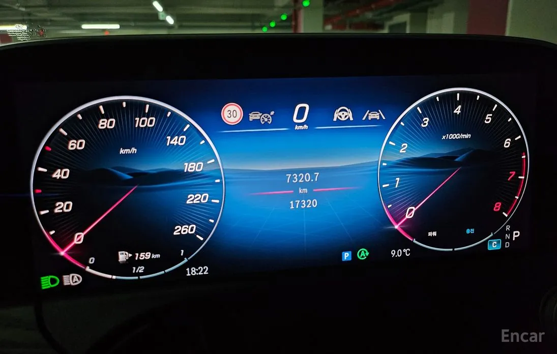 Фото 6 - Mercedes-Benz E-Class