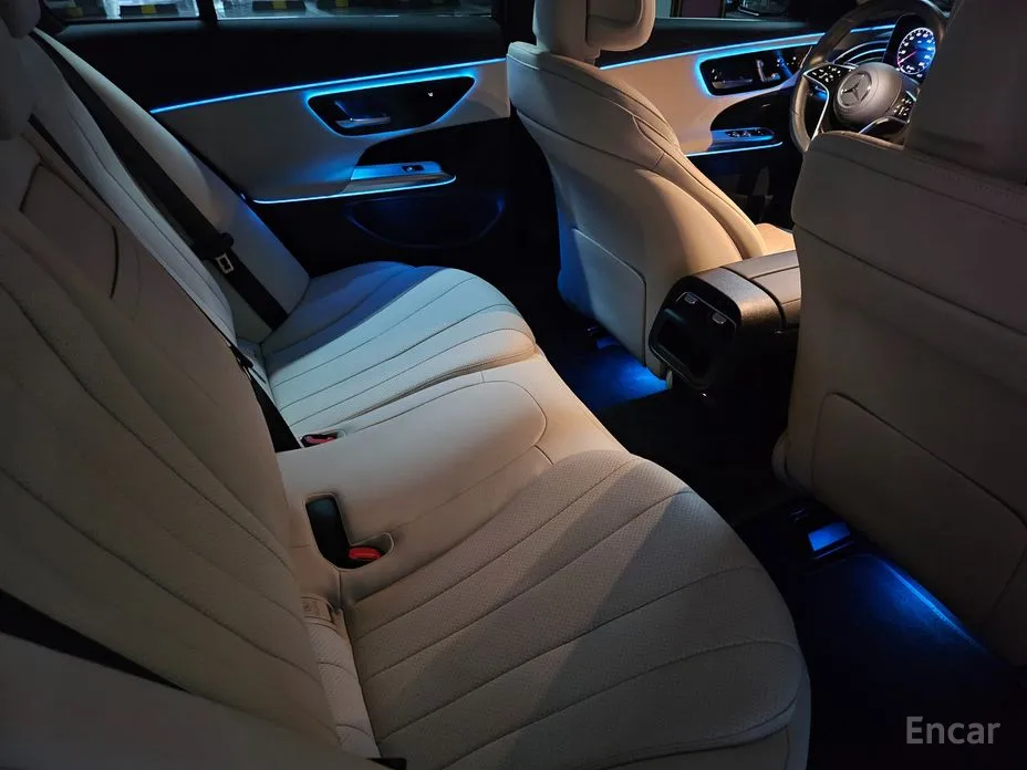 Фото 9 - Mercedes-Benz E-Class