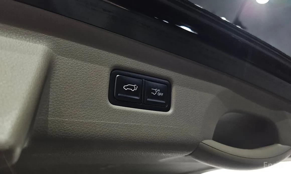 Фото 17 - Kia Carnival