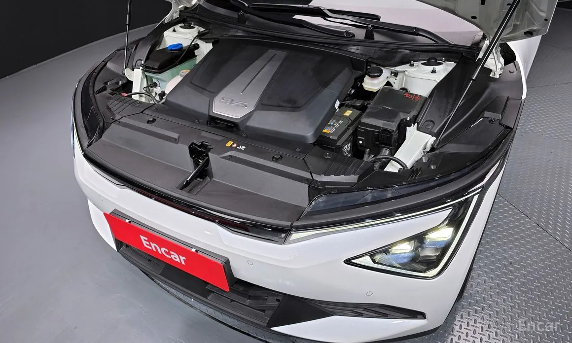 Фото 6 - Kia EV6