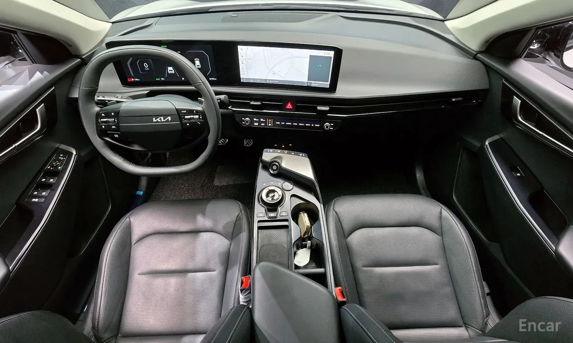 Фото 7 - Kia EV6