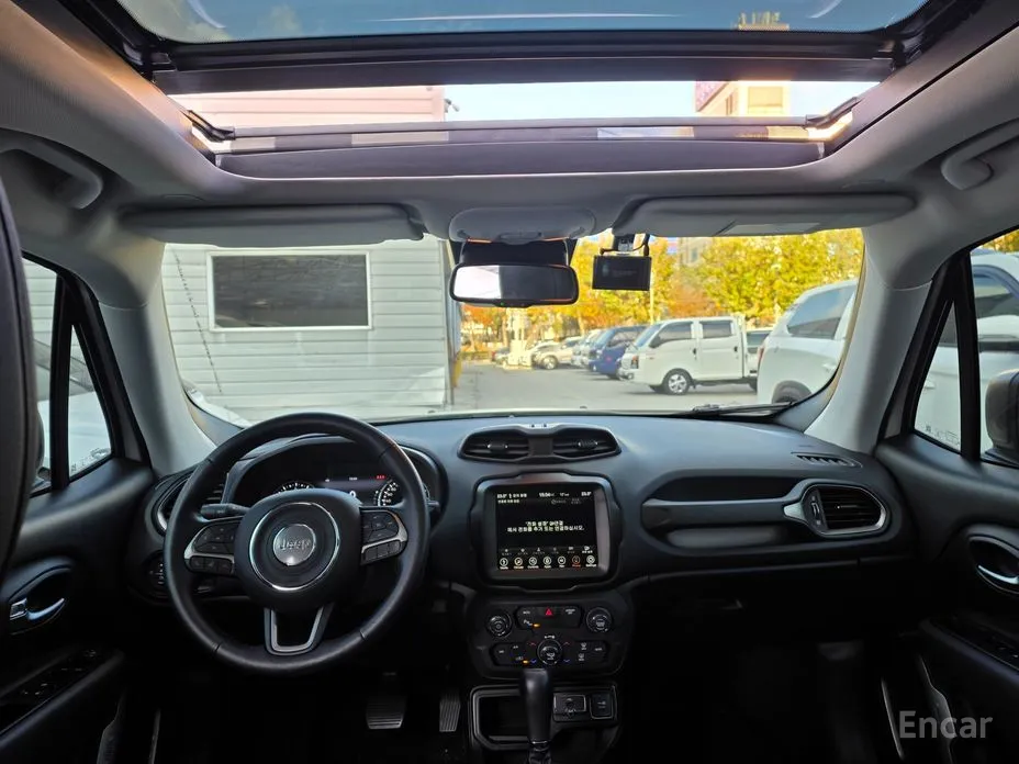 Фото 19 - Jeep Renegade