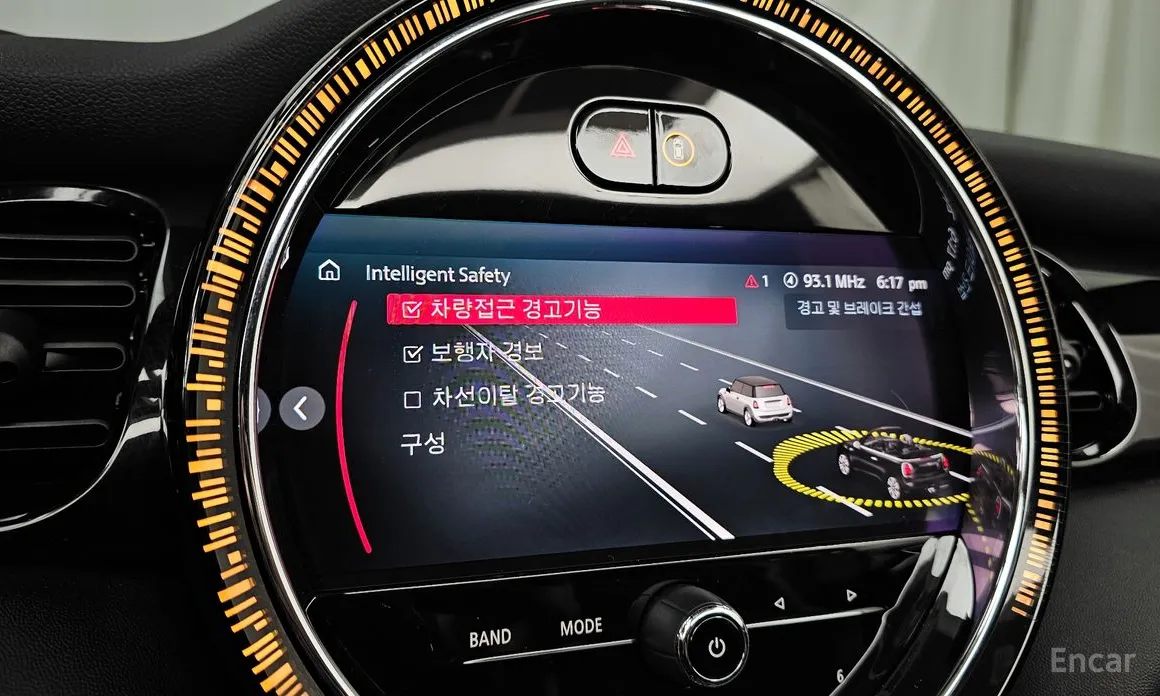 Фото 19 - Mini Cooper Convertible