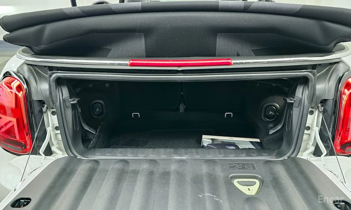 Фото 20 - Mini Cooper Convertible