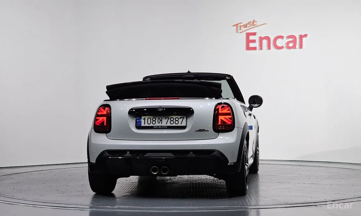 Фото 4 - Mini Cooper Convertible