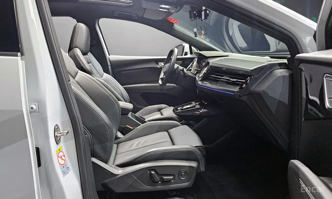 Фото 11 - Audi Q4 e-tron