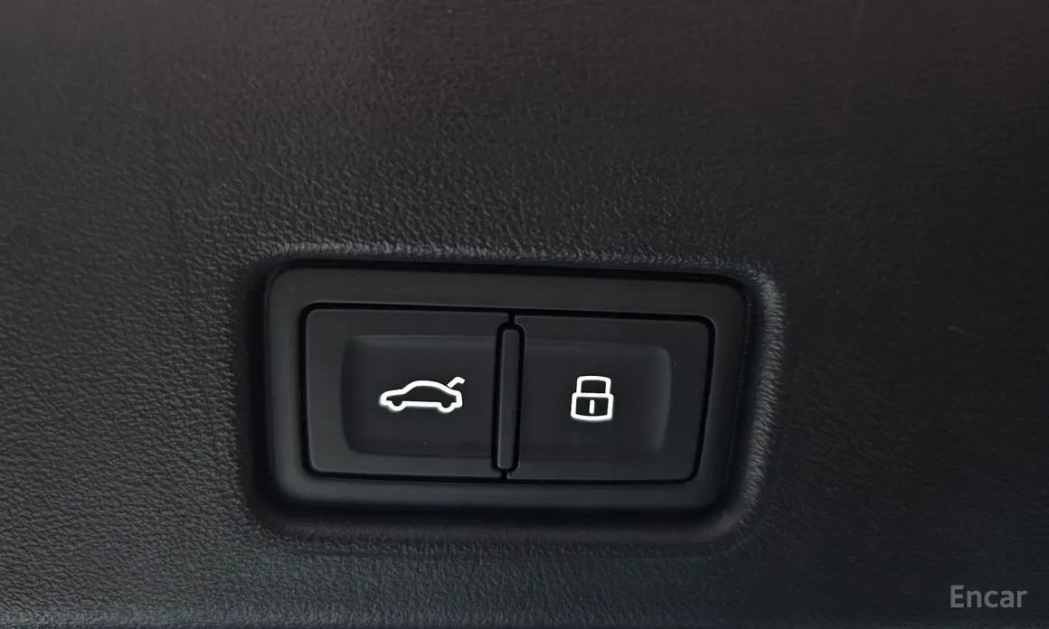 Фото 20 - Audi Q4 e-tron