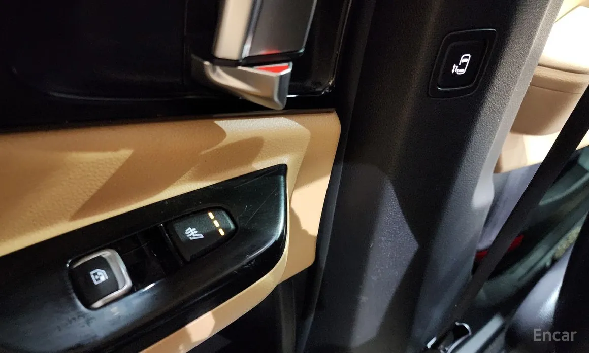 Фото 18 - Kia Carnival