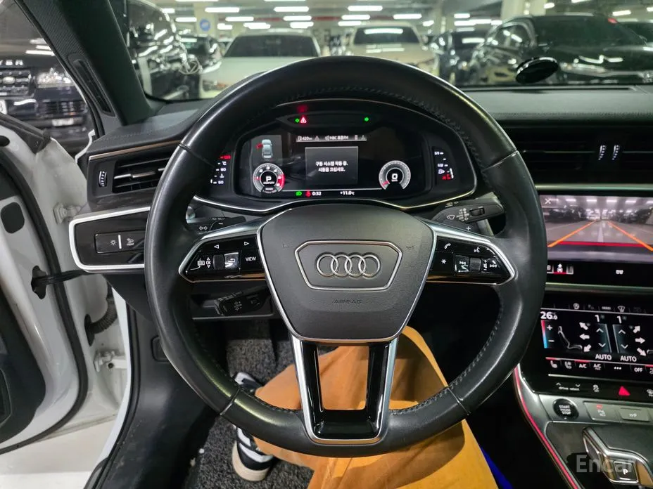 Фото 8 - Audi A6