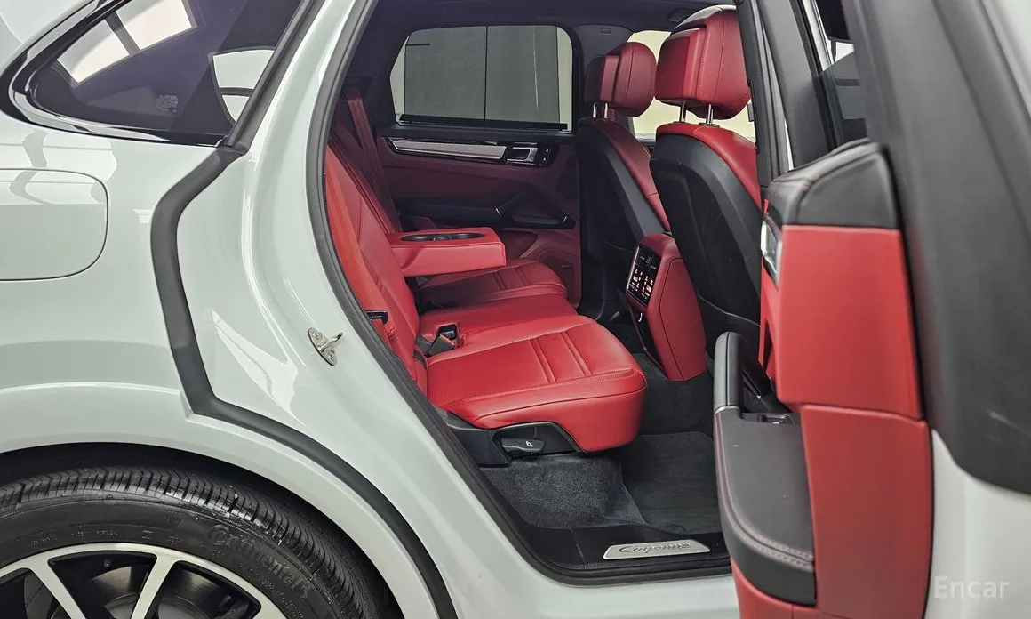 Фото 12 - Porsche Cayenne