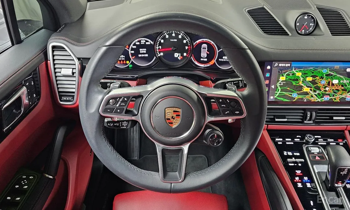 Фото 13 - Porsche Cayenne