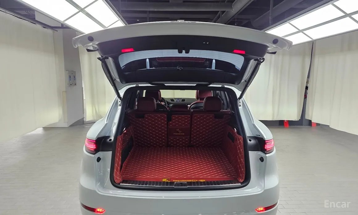 Фото 20 - Porsche Cayenne