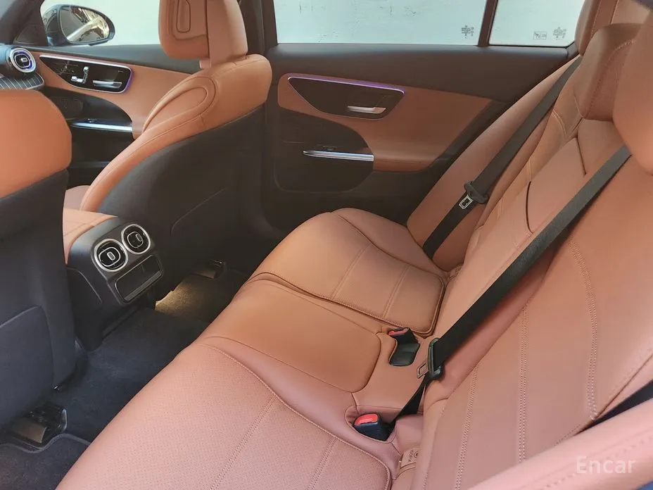 Фото 4 - Mercedes-Benz C-Class