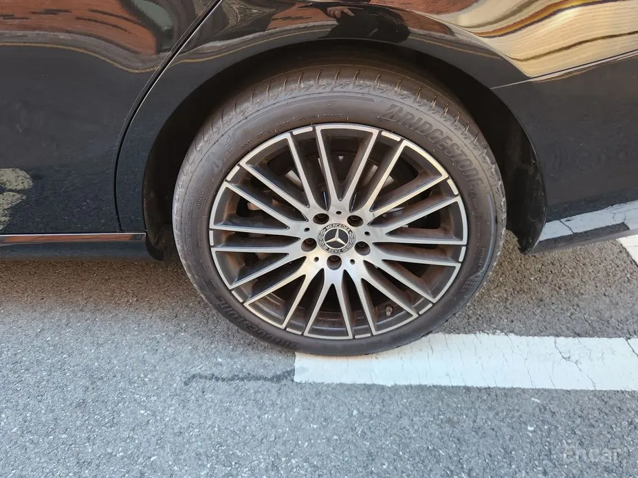 Фото 5 - Mercedes-Benz C-Class