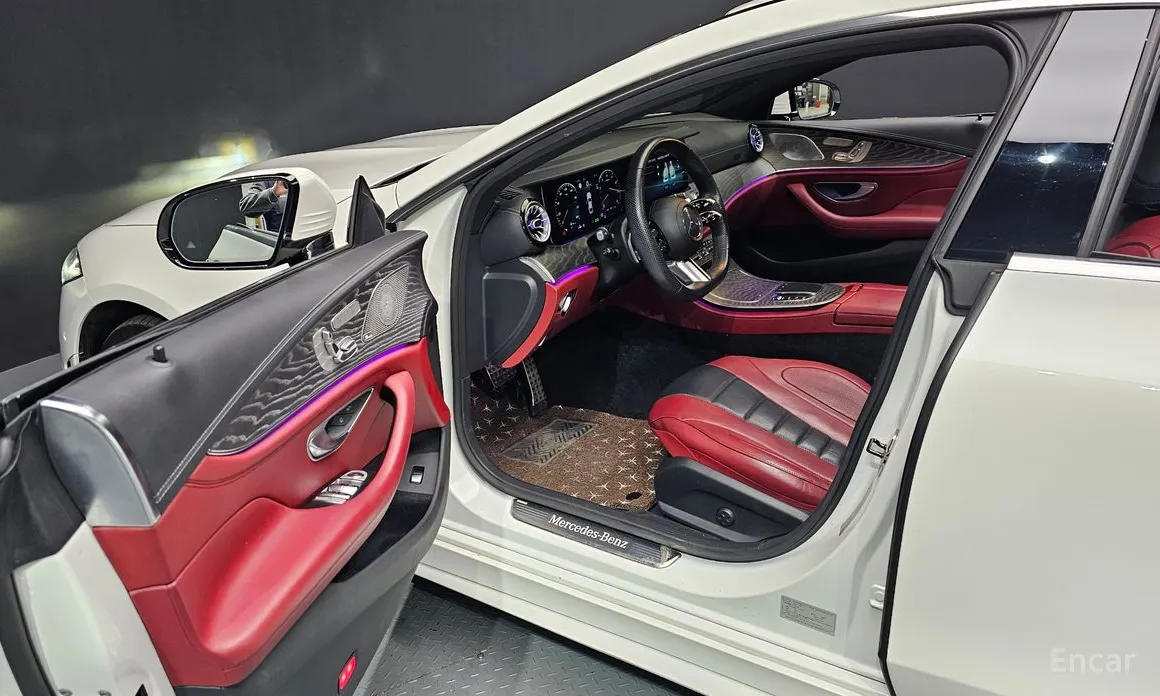 Фото 10 - Mercedes-Benz CLS-Class