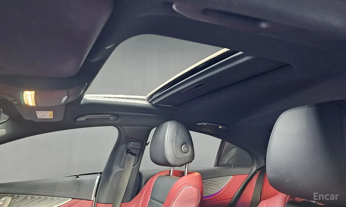 Фото 19 - Mercedes-Benz CLS-Class