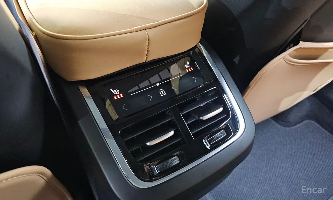 Фото 19 - Volvo XC60