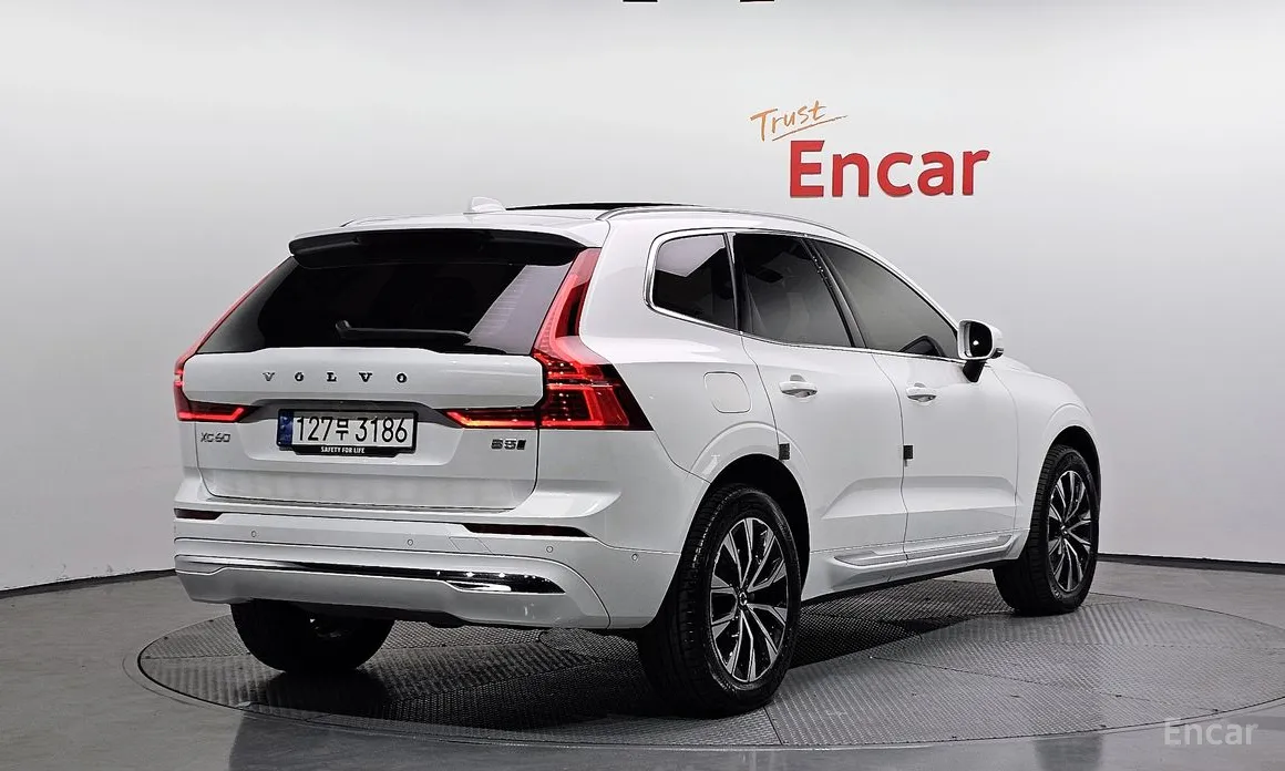 Фото 2 - Volvo XC60