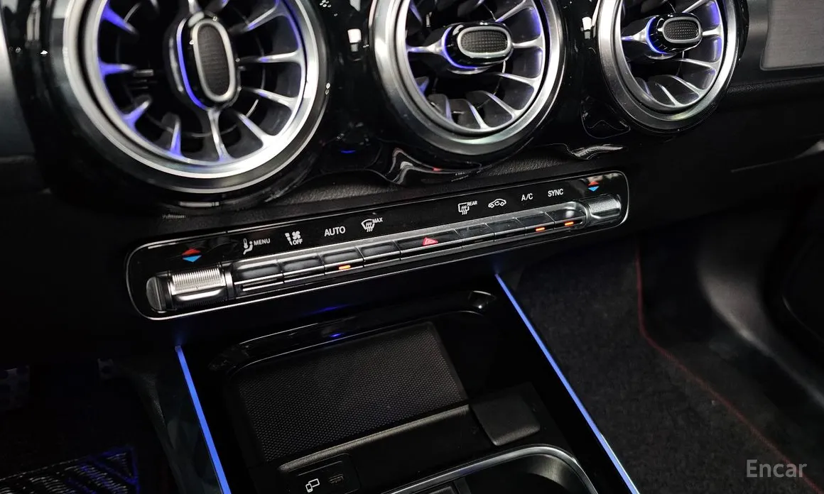 Mercedes-Benz GLB-Class 2020 GLB250 4MATIC