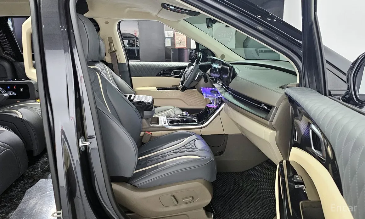 Фото 10 - Kia Carnival