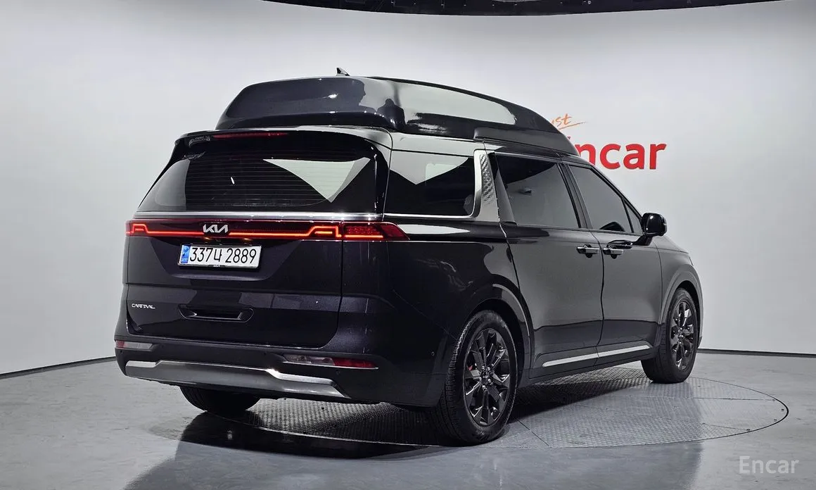 Фото 2 - Kia Carnival