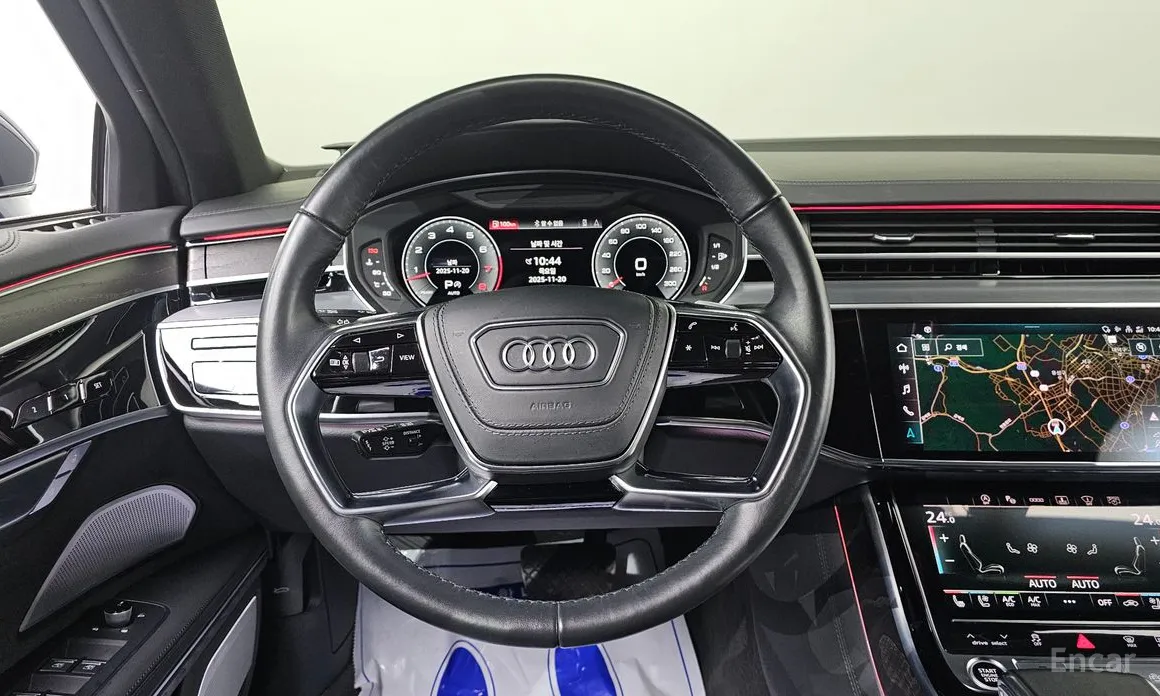 Фото 14 - Audi A8