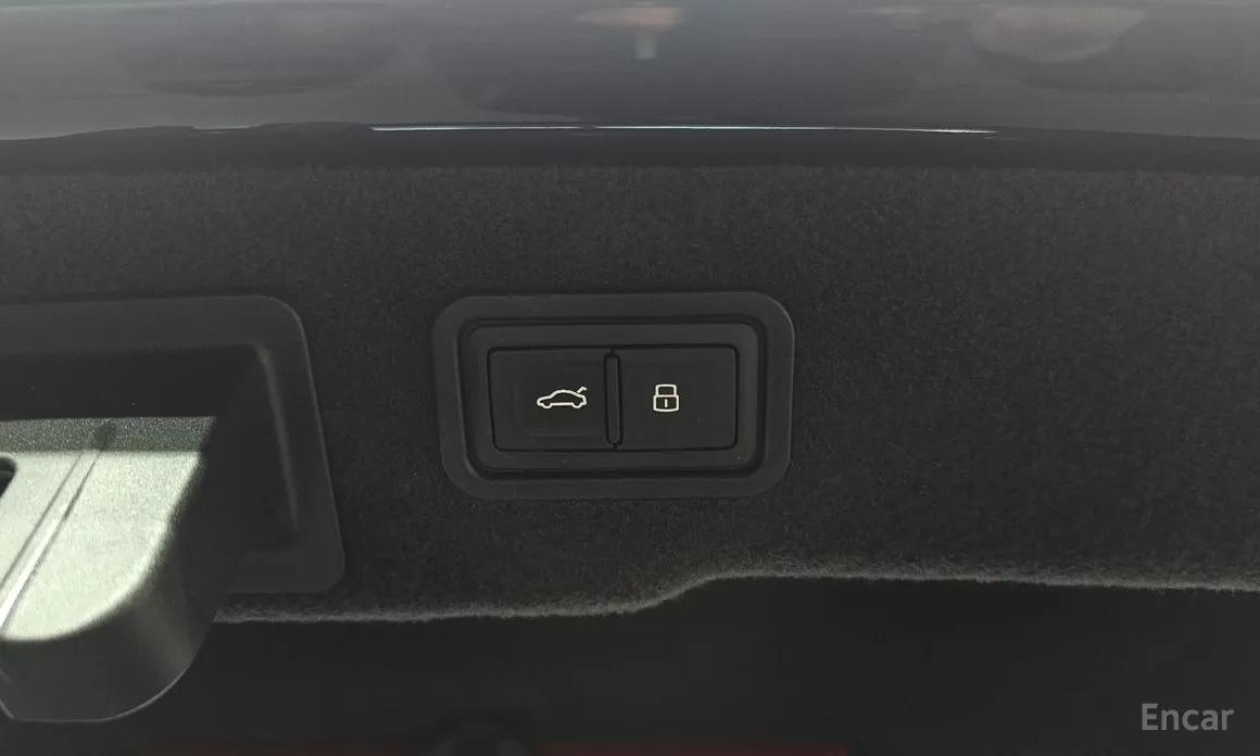 Фото 20 - Audi A8