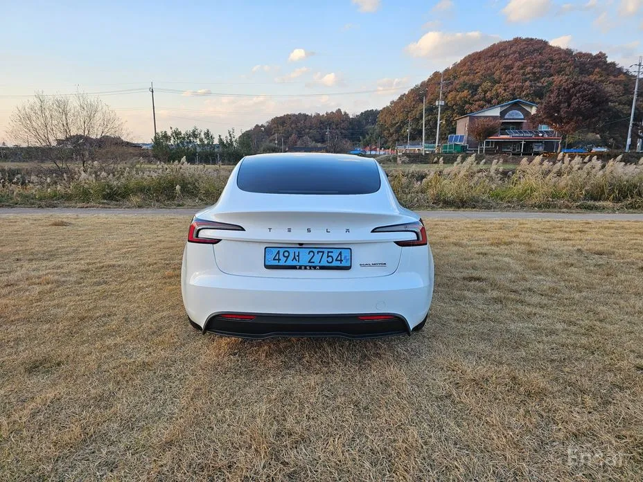 Фото 6 - Tesla Model 3