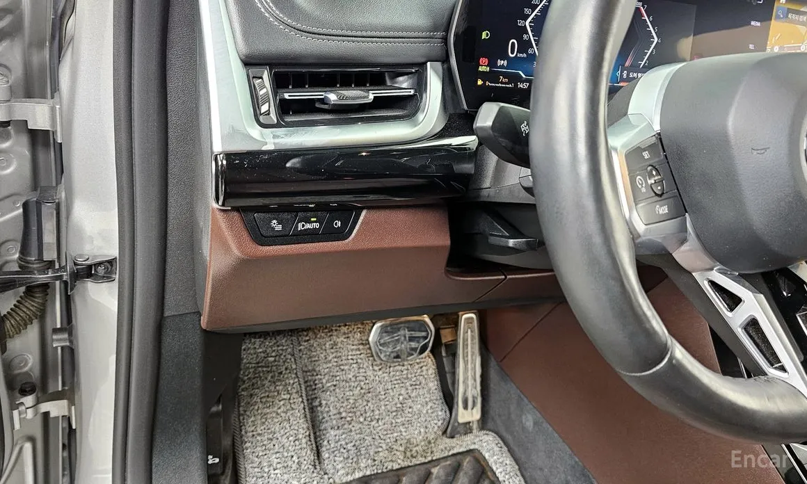 Фото 16 - BMW X1