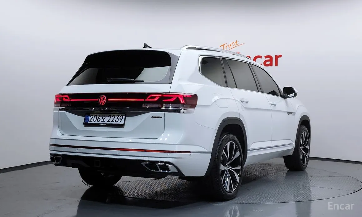 Фото 2 - Volkswagen Atlas