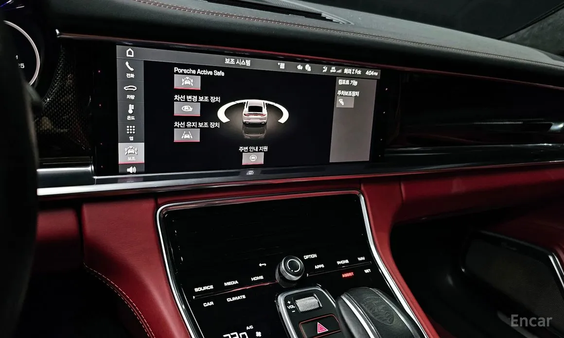 Фото 14 - Porsche Panamera