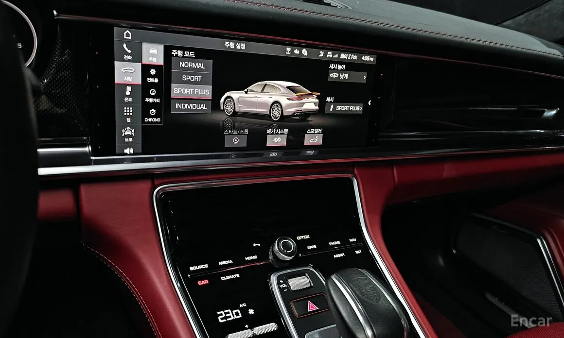 Фото 15 - Porsche Panamera