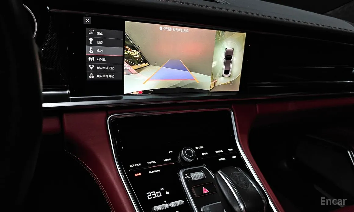 Фото 16 - Porsche Panamera