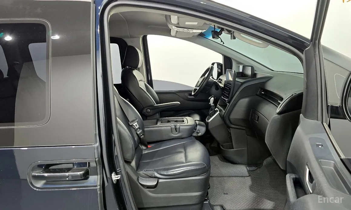 Фото 11 - Hyundai Staria